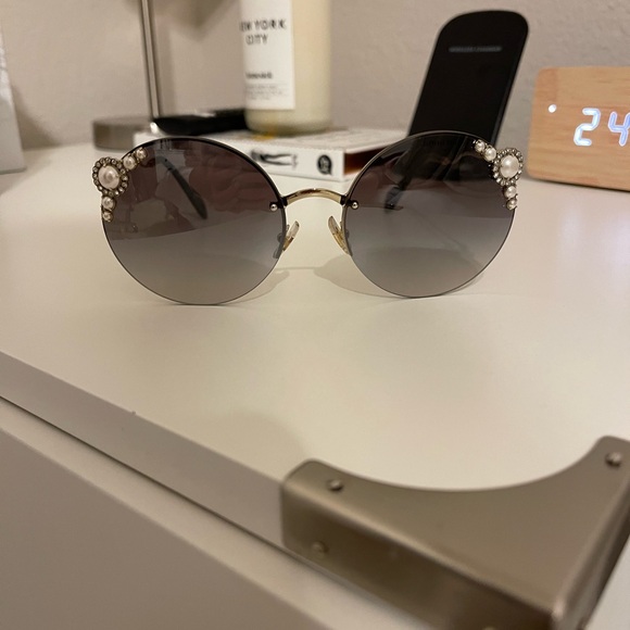 Like New Miu Miu Sunglasses MU52T - Picture 1 of 9